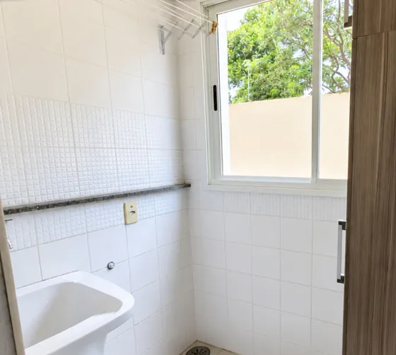 Área de serviço com tanque