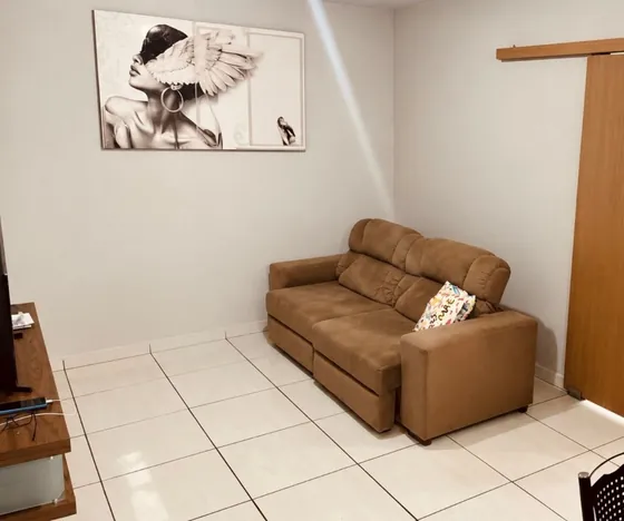 Sala com porta de correr